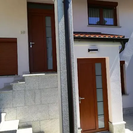 Prenocisca Iris Sežana