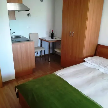 Prenocisca Iris 塞扎纳