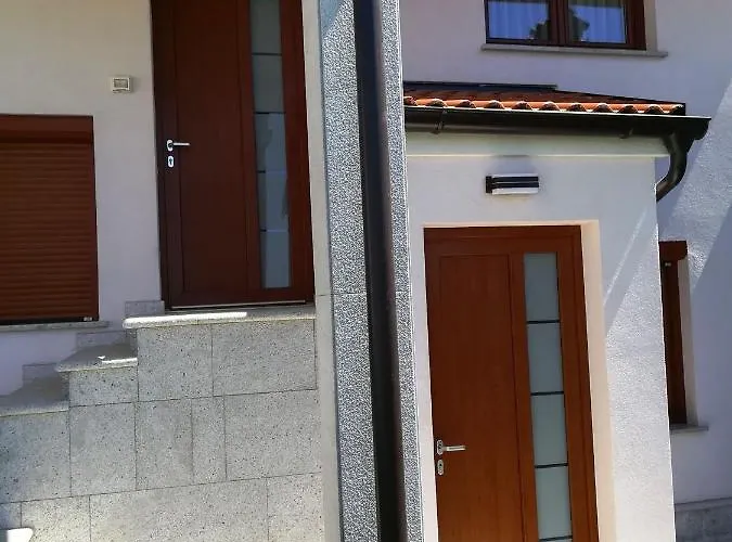 Prenocisca Iris Sežana